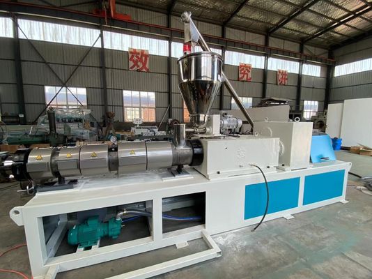 De automatische Plastic Tweelingpijp die van pvc UPVC CPVC van de Schroefextruder Machine maken