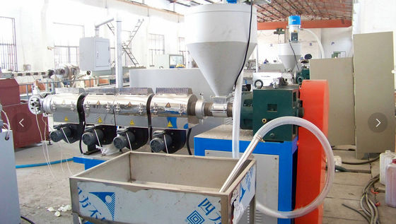 De plastic Zachte pvc-Tuinvezel vlechtte Versterkte de Flexibele Slangmachine van de Pijpmachine
