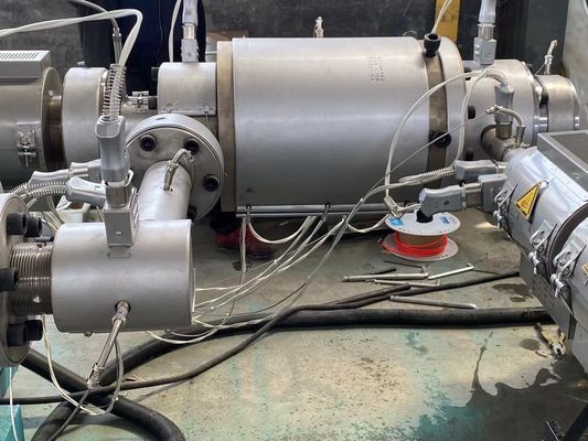 Drie Laagpe de Plastic van de de DruppelbevloeiingsWatervoorziening van de Pijpproductielijn Pijp van het de Energiegas